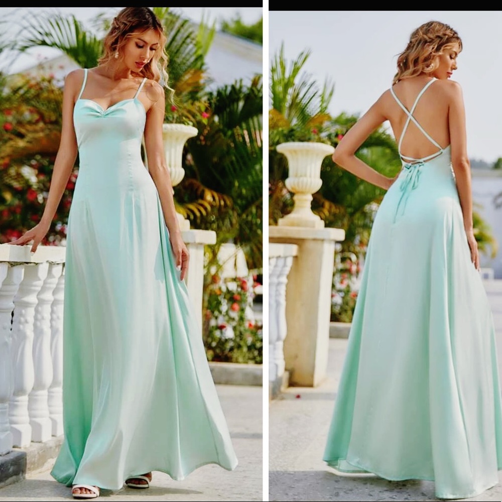 🆕💚💙Gorgeous, Criss-Cross Back, Ruched Cami Dress💙💚
